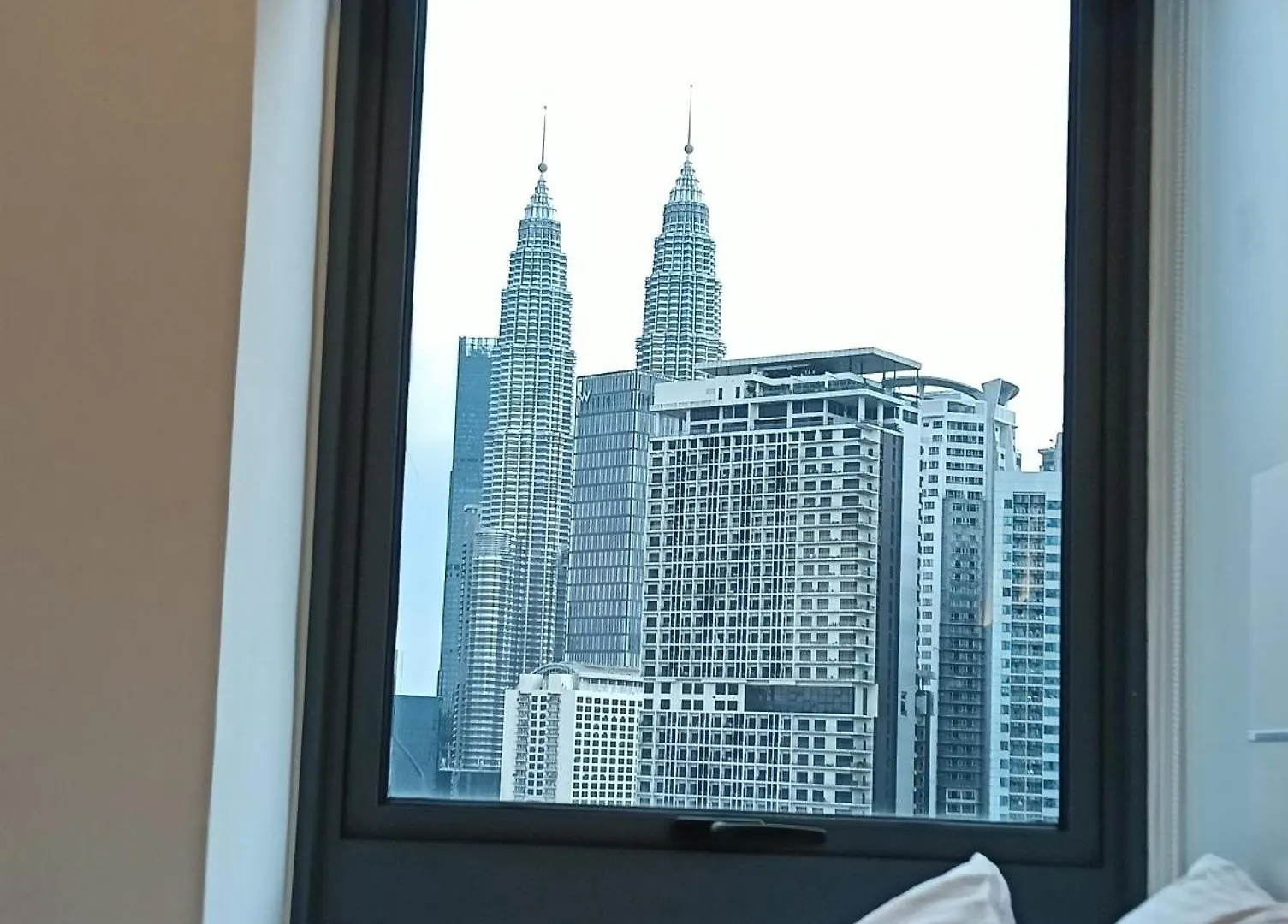 Infinitum By Colony Klcc Apartment Kuala Lumpur Malaysia
